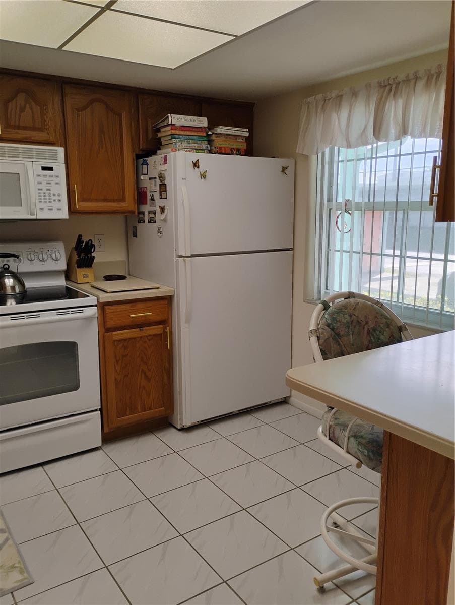 Villa at 2465 NORTHSIDE DR #1001, CLEARWATER, photo 10 of 45