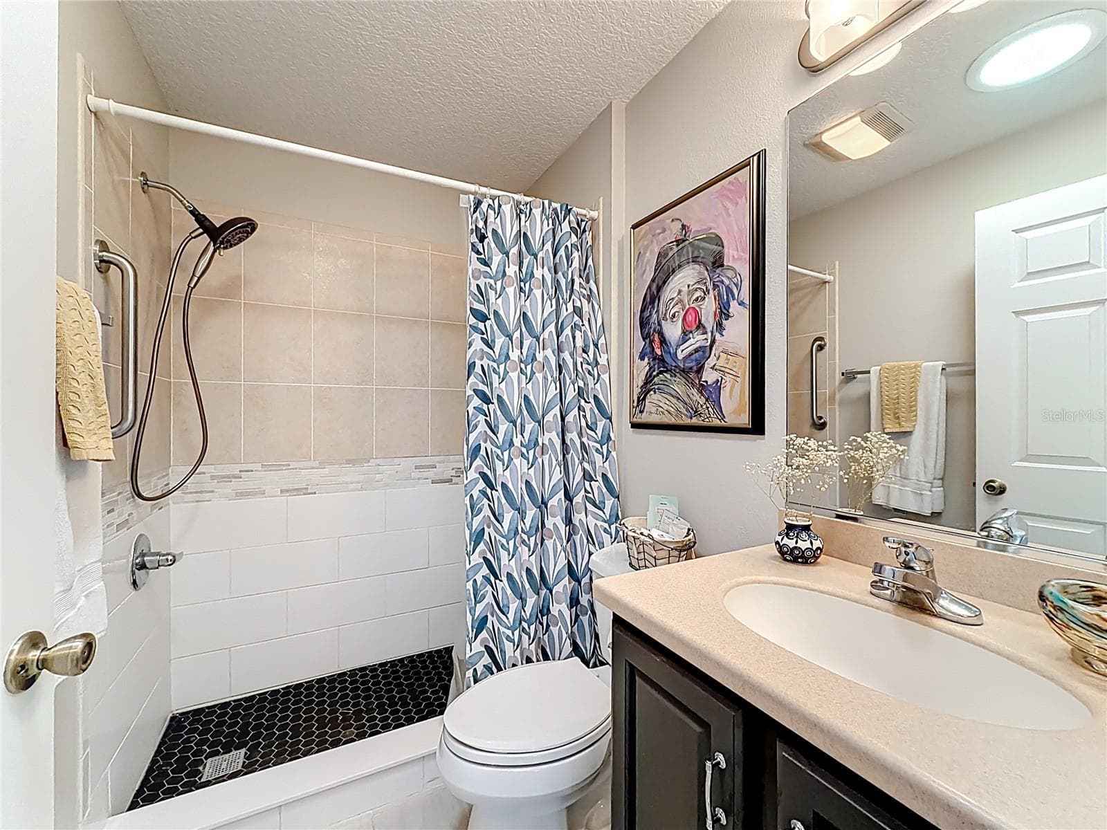 Guest Bath - 16816 SE 85TH SAPELO CT, THE VILLAGES