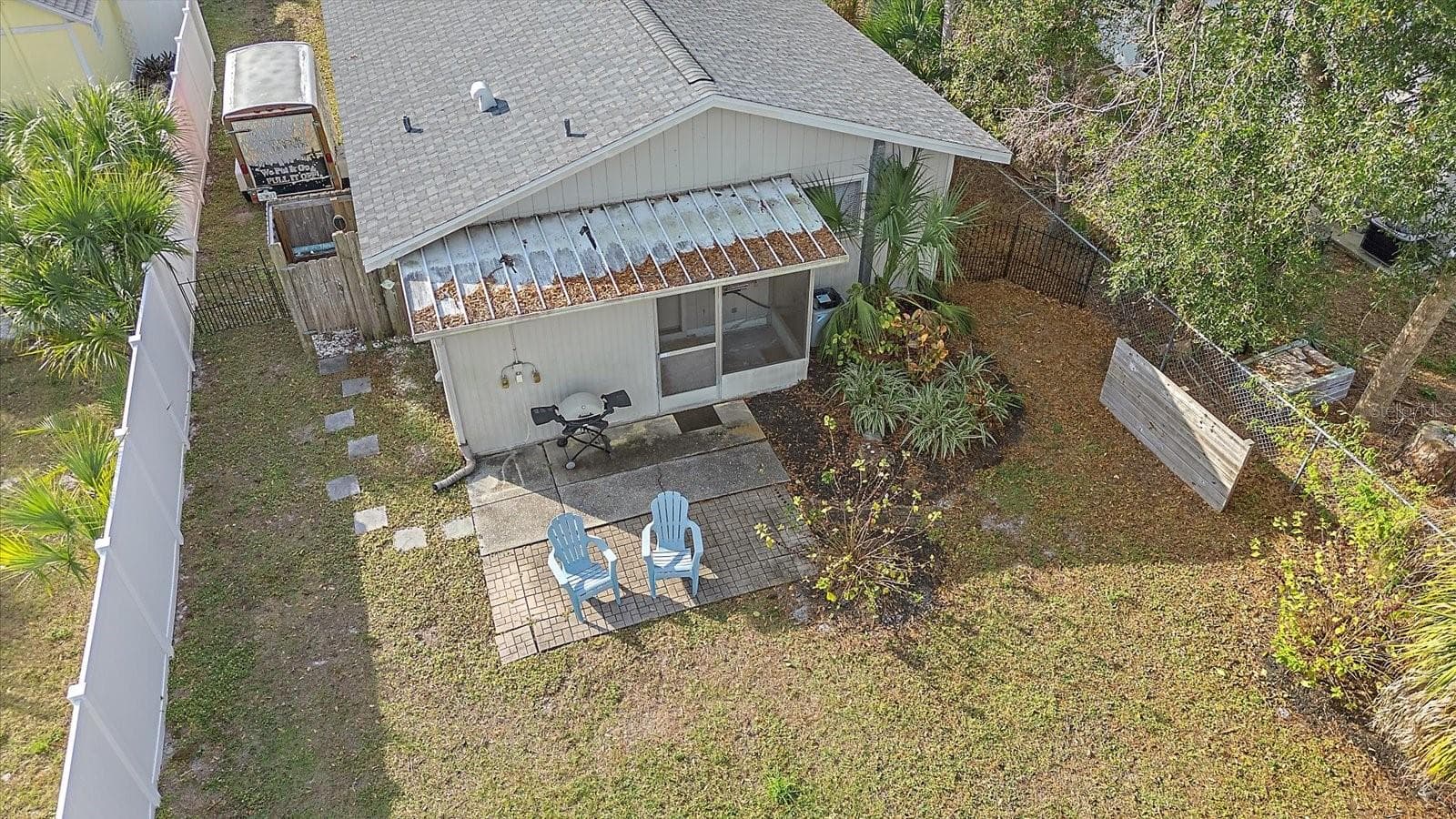 Single Family Residence at 140 AVENIDA DE LA ISLA, NOKOMIS, photo 33 of 43