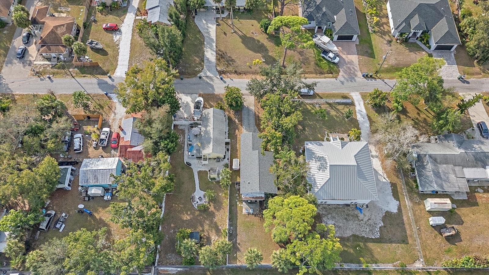 Single Family Residence at 140 AVENIDA DE LA ISLA, NOKOMIS, photo 37 of 43