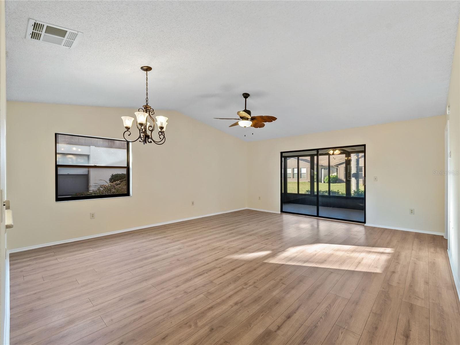 Villa at 365 OAK HILL WAY #32, SARASOTA, photo 8 of 39