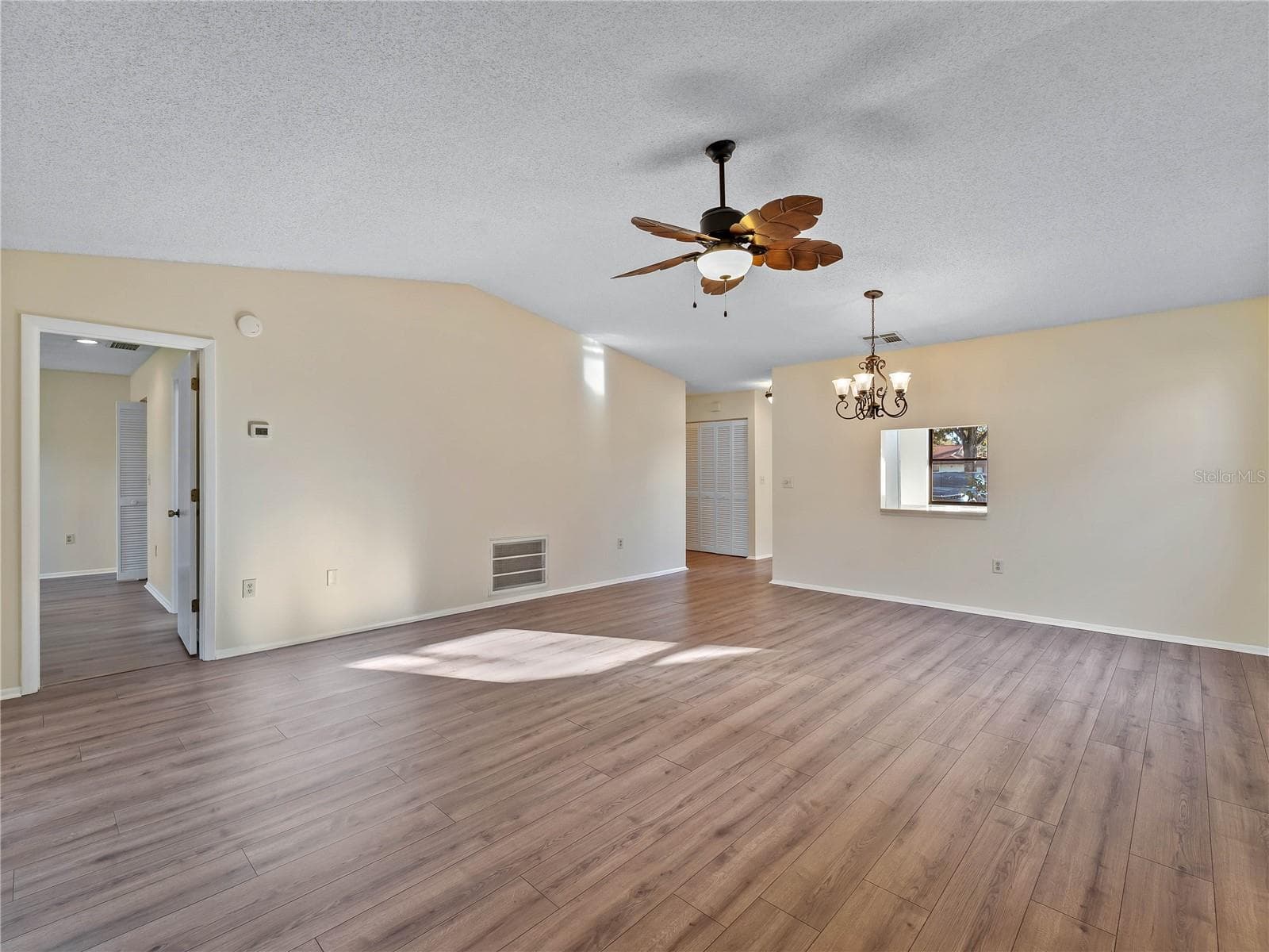 Villa at 365 OAK HILL WAY #32, SARASOTA, photo 10 of 39
