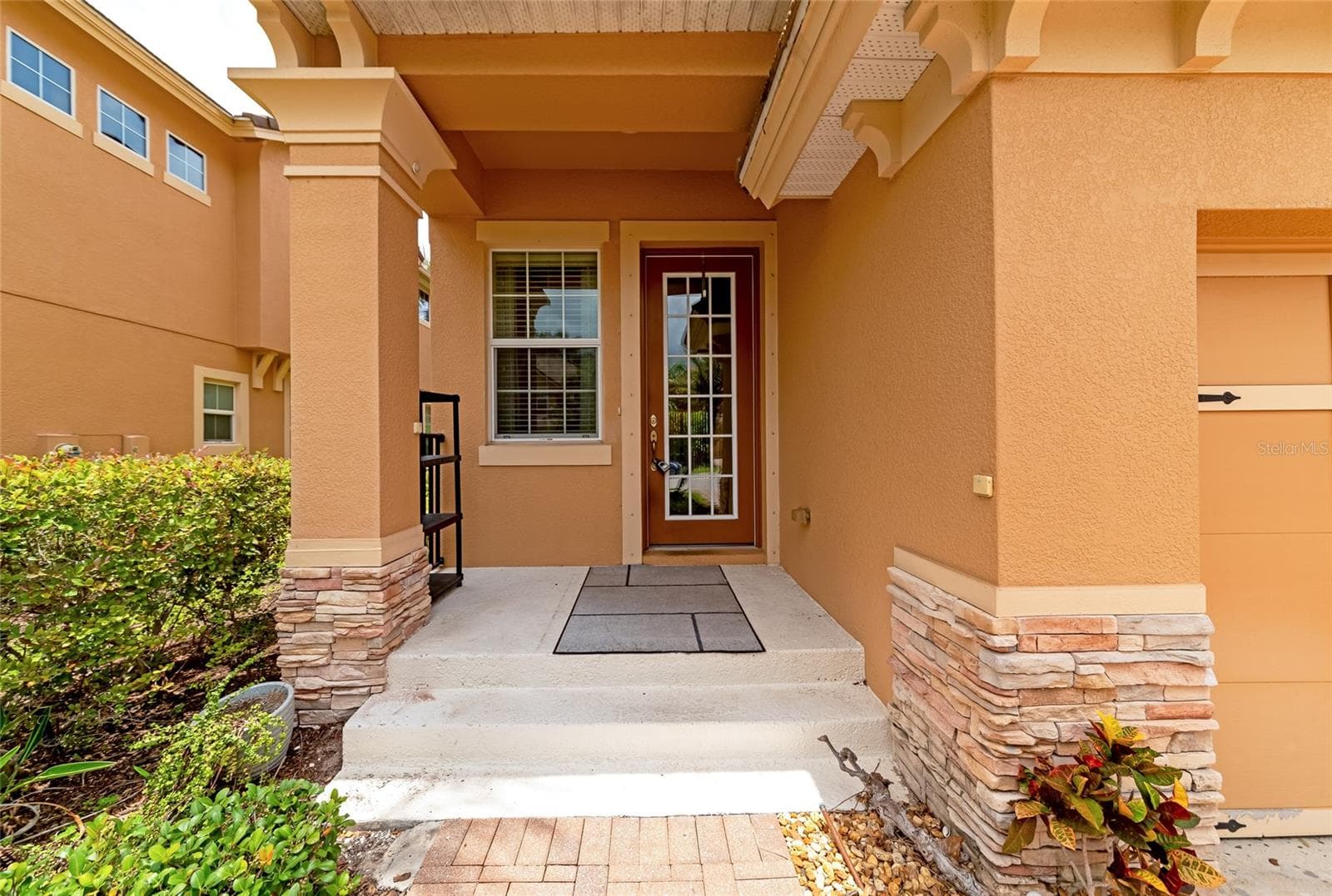 Townhouse at 5519 NAPA DR, SARASOTA, photo 2 of 27