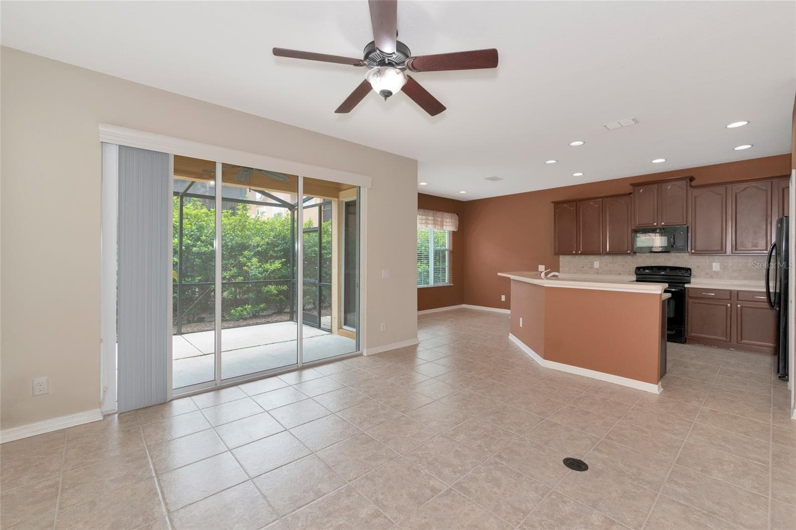 Townhouse at 5519 NAPA DR, SARASOTA, photo 5 of 27