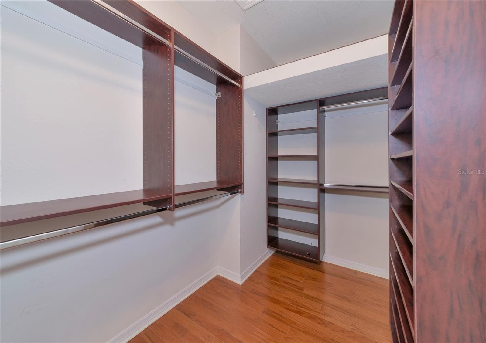 Townhouse at 5519 NAPA DR, SARASOTA, photo 13 of 27