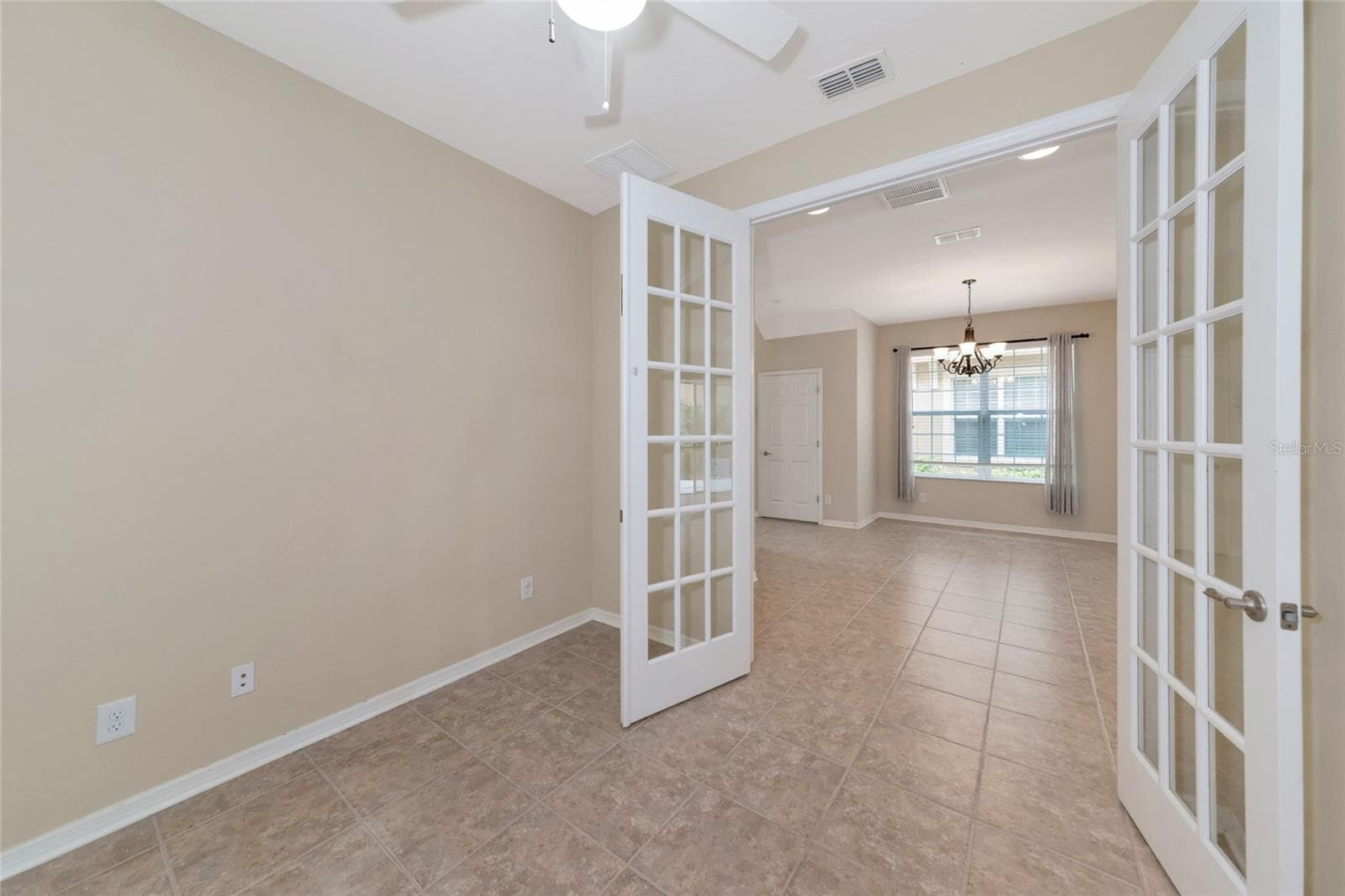 Townhouse at 5519 NAPA DR, SARASOTA, photo 16 of 27