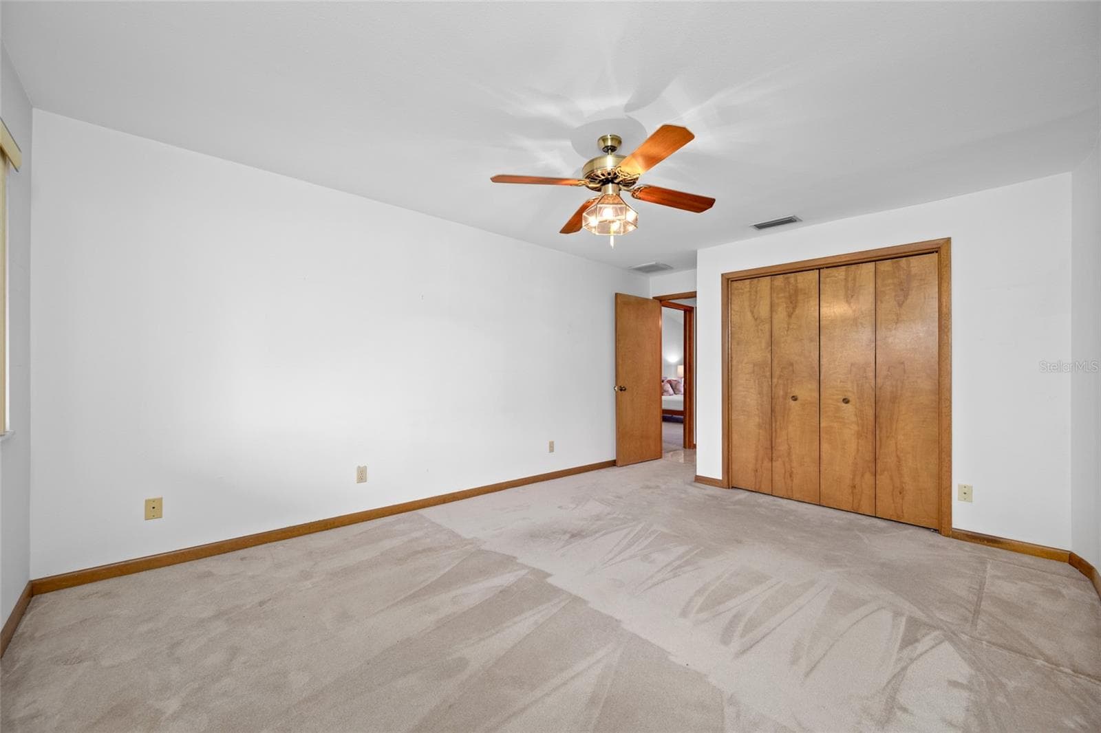 Guest bedroom front of home - 9807 COMPASS POINT WAY, TAMPA