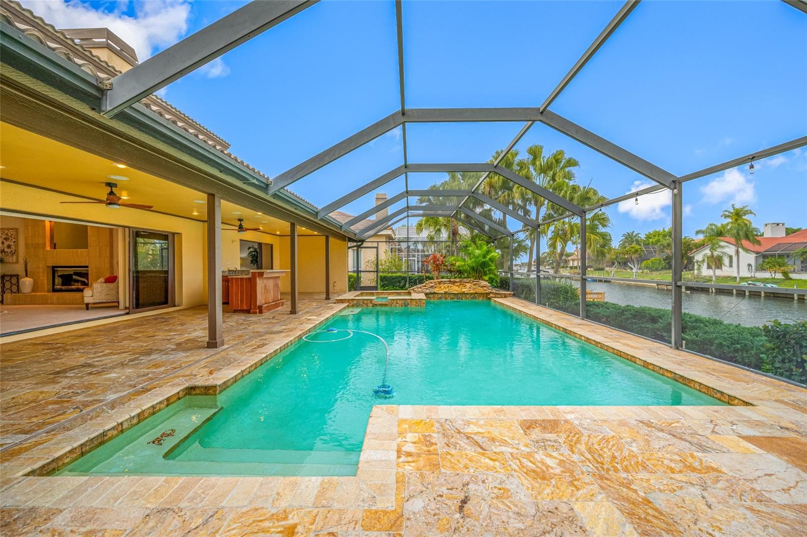 Pool and spa with waterfall - 9807 COMPASS POINT WAY, TAMPA