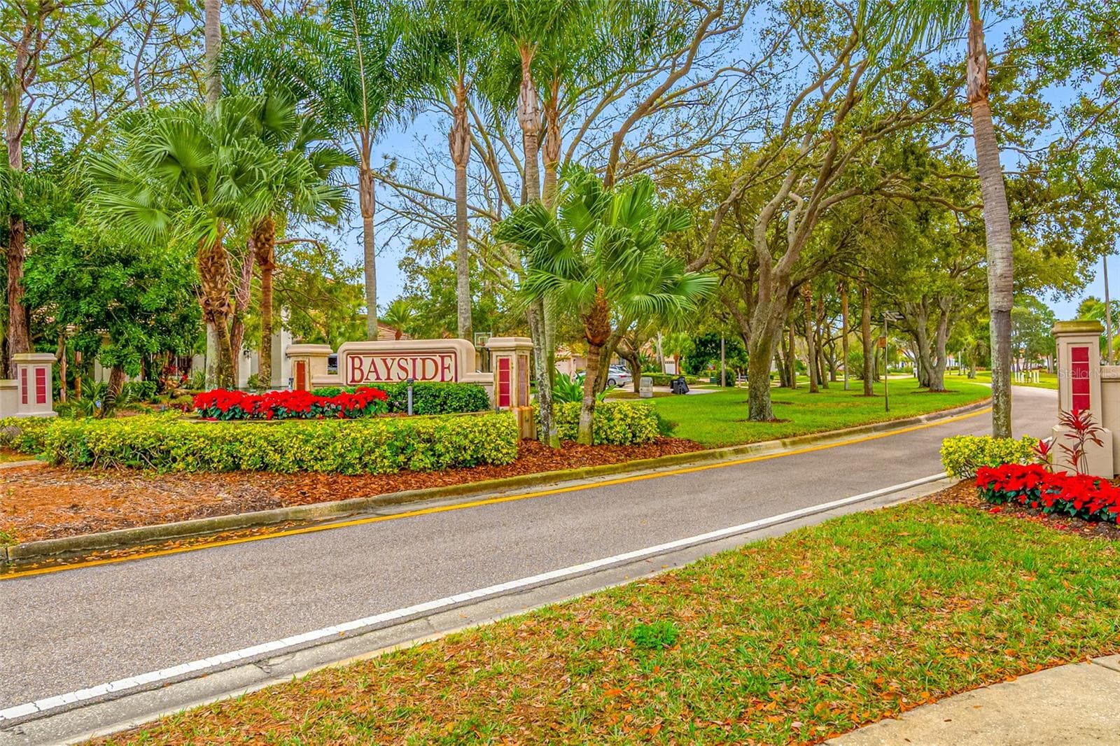 Bayside Entrance - 9807 COMPASS POINT WAY, TAMPA