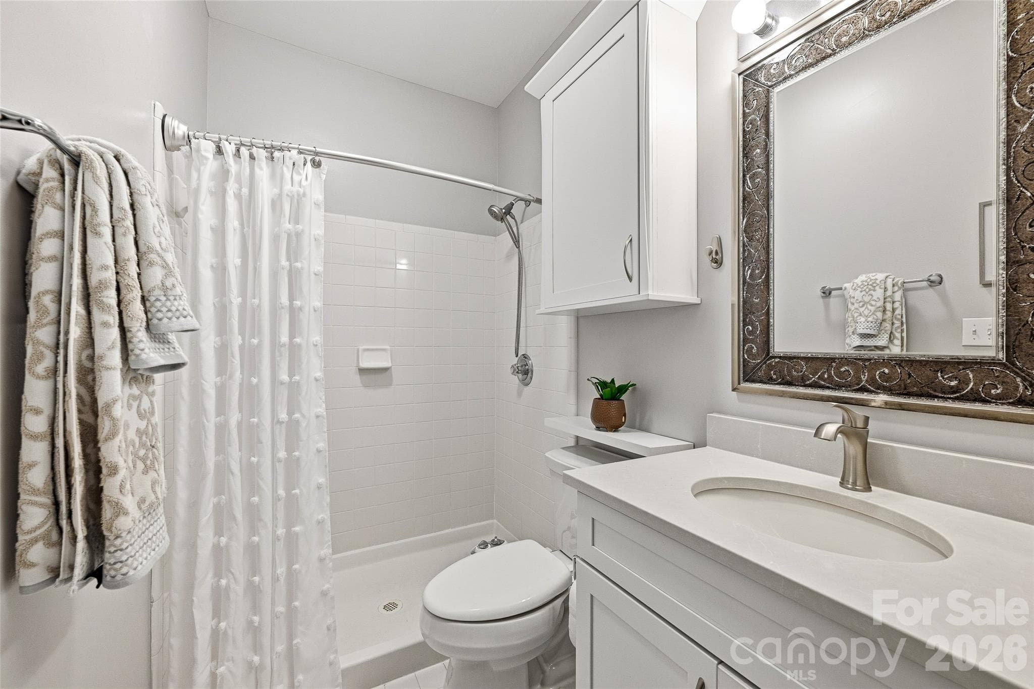 Secondary Full Bath - 18824 Nautical Drive, Cornelius