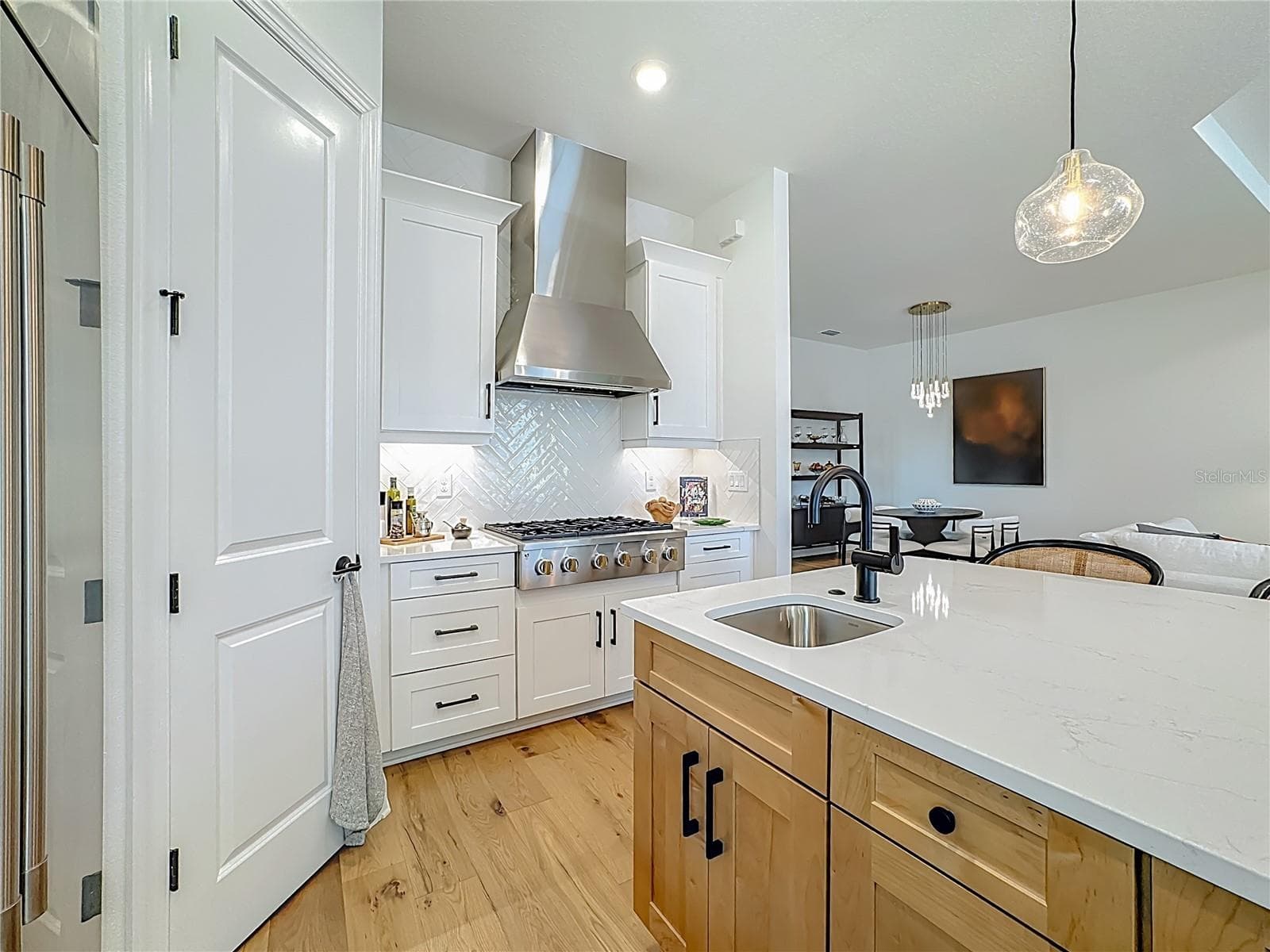 Single Family Residence at 16306 ISOLA PL, LAKEWOOD RANCH, photo 17 of 113