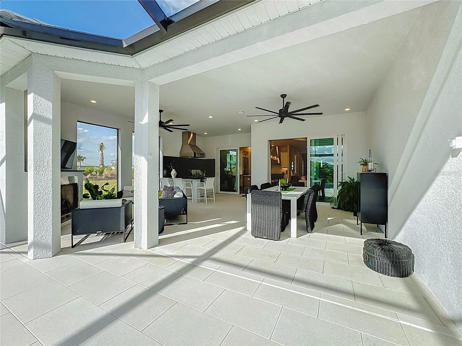 Single Family Residence at 16306 ISOLA PL, LAKEWOOD RANCH, photo 71 of 113
