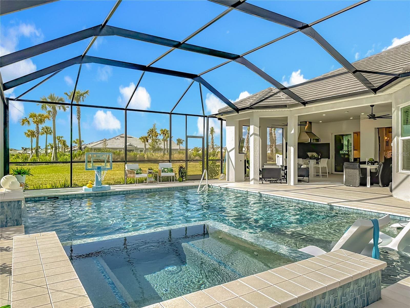 Single Family Residence at 16306 ISOLA PL, LAKEWOOD RANCH, photo 74 of 113