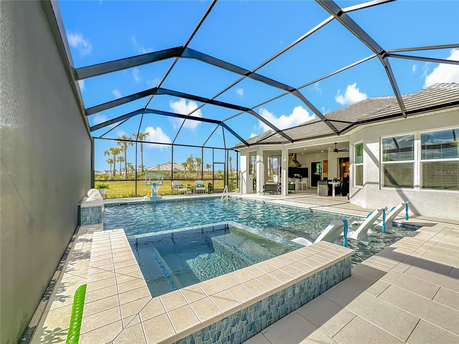 Single Family Residence at 16306 ISOLA PL, LAKEWOOD RANCH, photo 77 of 113