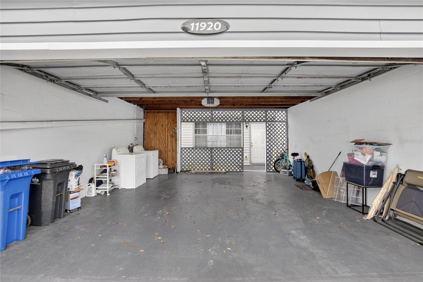 2 Car Garage - 11920 DIETZ DR #11920, TAMPA