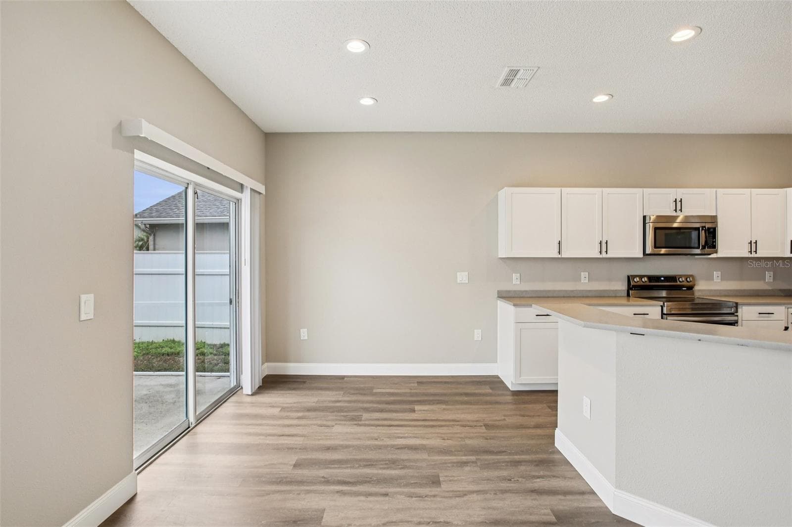 Single Family Residence at 2700 SIERRA VISTA WAY, HOLIDAY, photo 26 of 63
