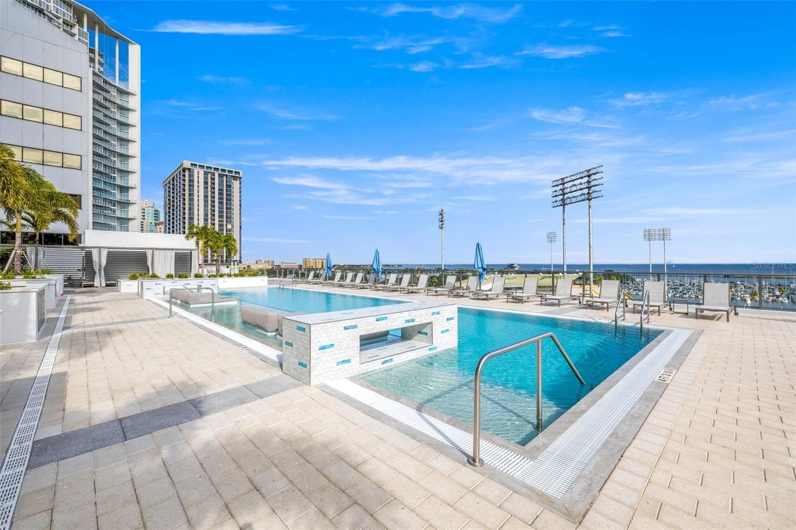 Condominium at 301 1ST ST S #1505, ST PETERSBURG, photo 29 of 63