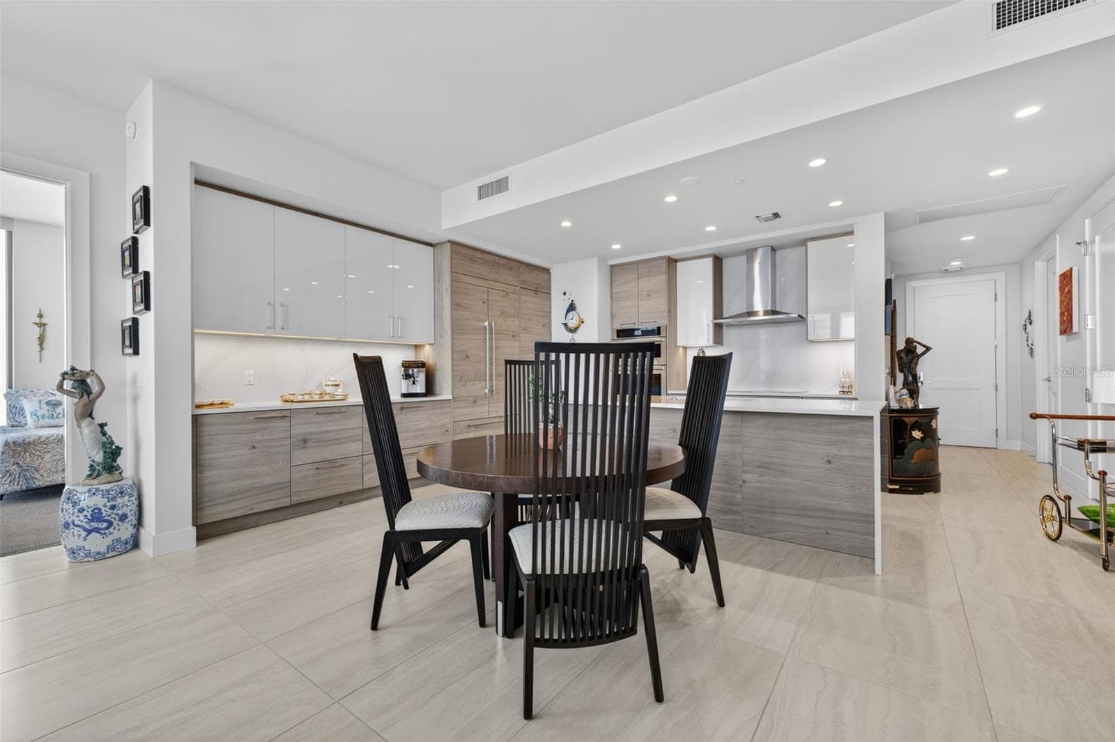 Condominium at 301 1ST ST S #1505, ST PETERSBURG, photo 5 of 63