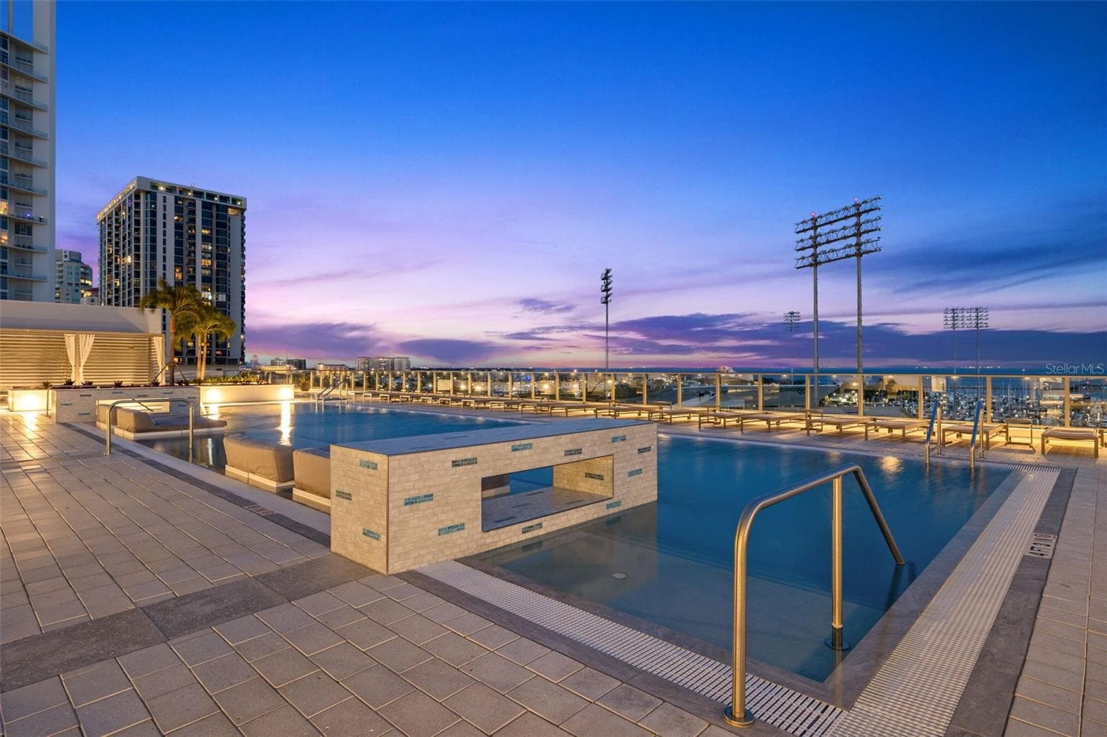 Condominium at 301 1ST ST S #1505, ST PETERSBURG, photo 28 of 63