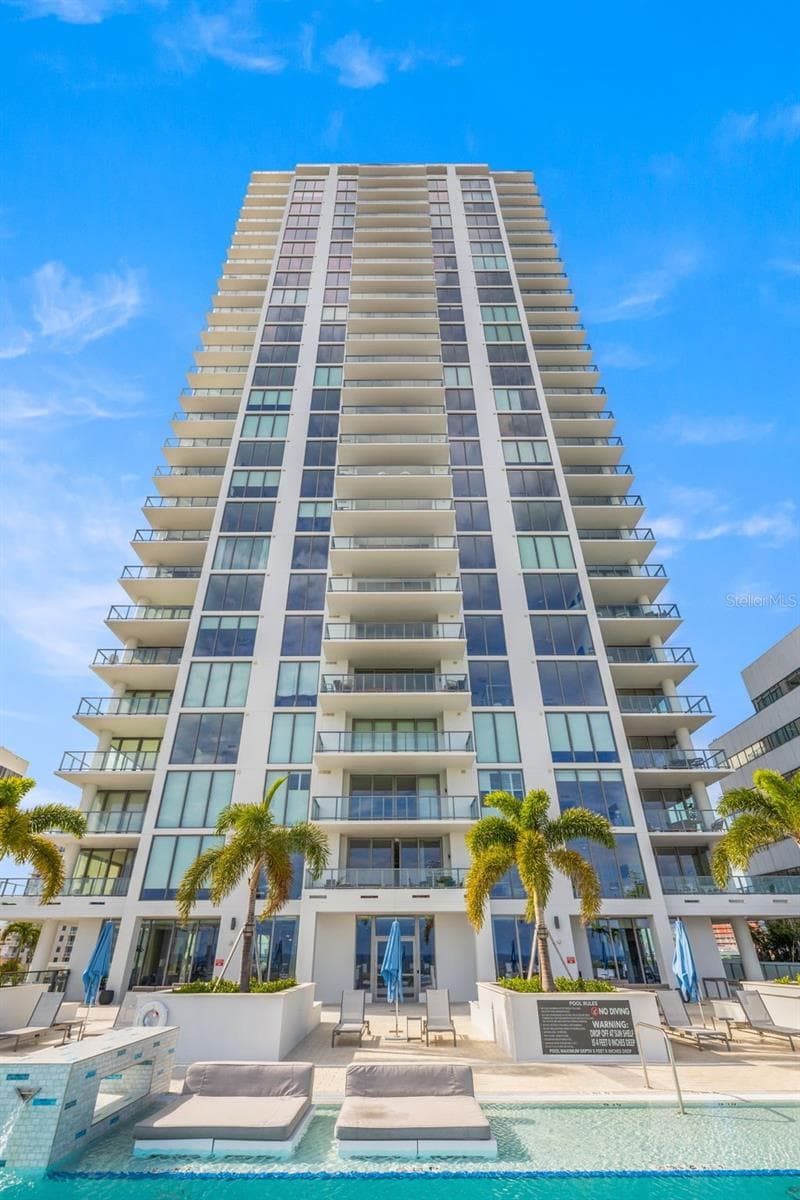 Condominium at 301 1ST ST S #1505, ST PETERSBURG, photo 33 of 63