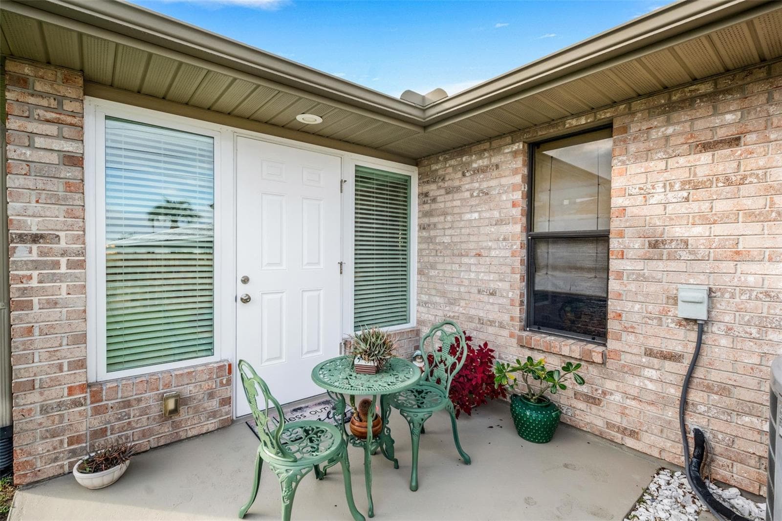 Single Family Residence at 551 GRAND CAYMAN CIR, LAKELAND, photo 28 of 29