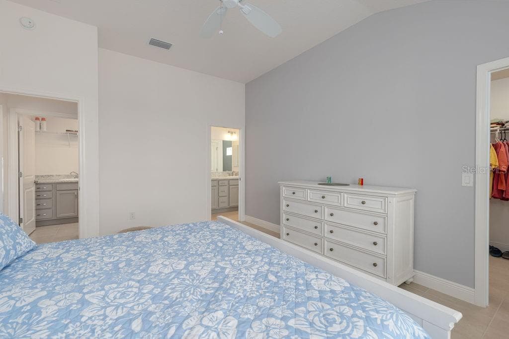 Single Family Residence at 2454 YOUNGMANN LOOP, THE VILLAGES, photo 4 of 45