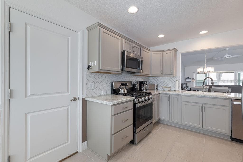 Single Family Residence at 2454 YOUNGMANN LOOP, THE VILLAGES, photo 25 of 45