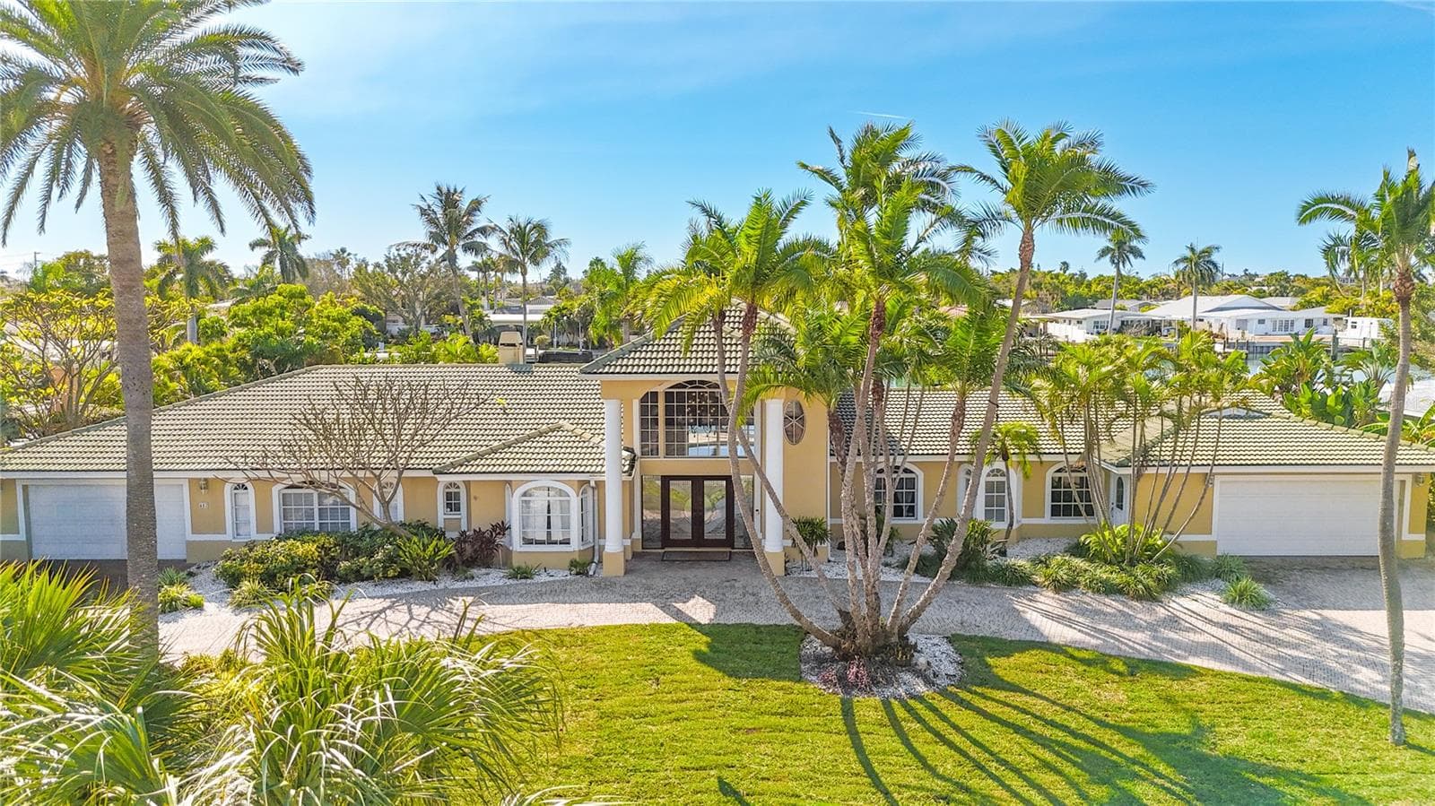 Single Family Residence at 482 HERMOSITA DR, ST PETE BEACH, photo 2 of 92