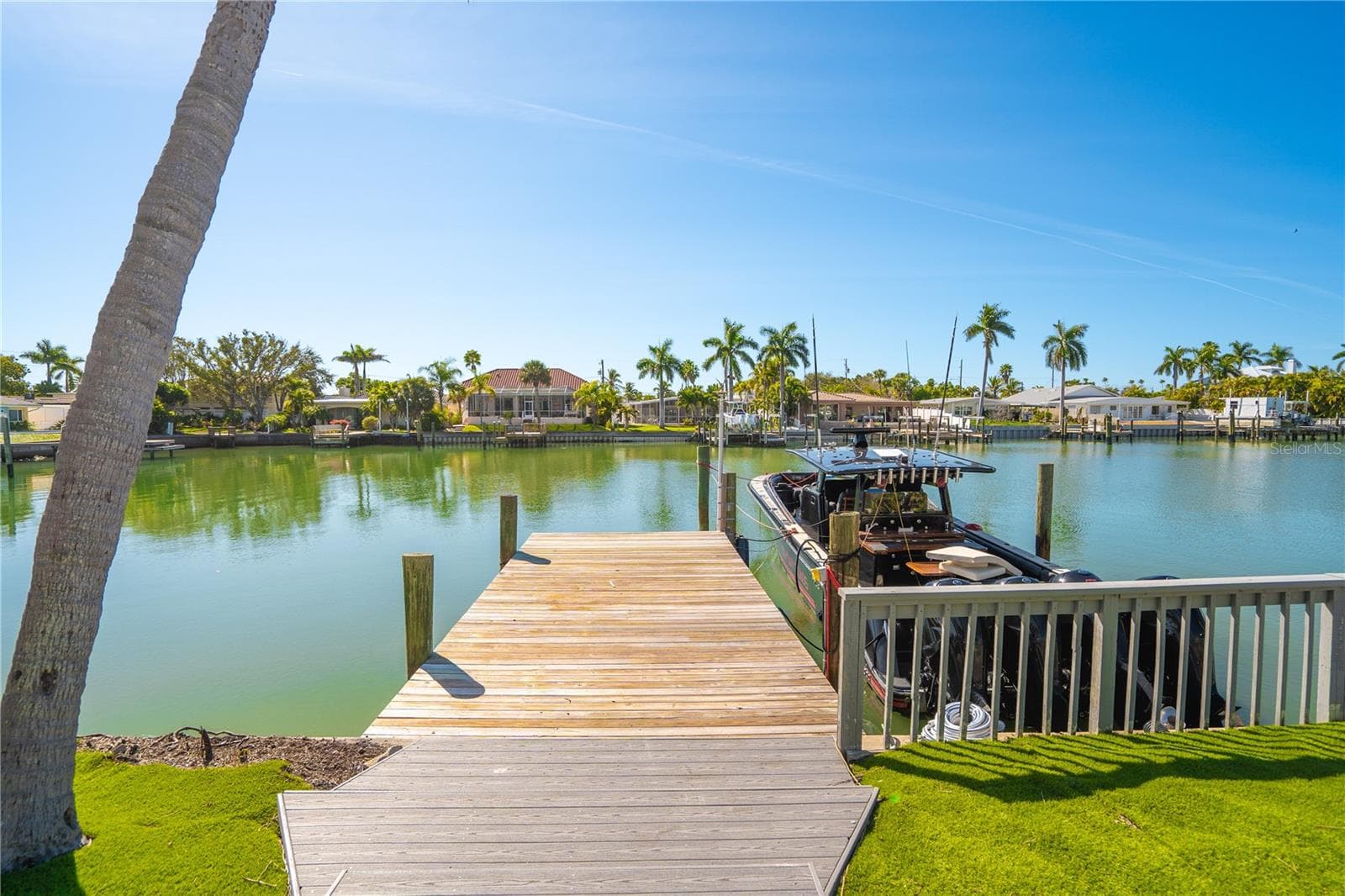 Single Family Residence at 482 HERMOSITA DR, ST PETE BEACH, photo 10 of 92