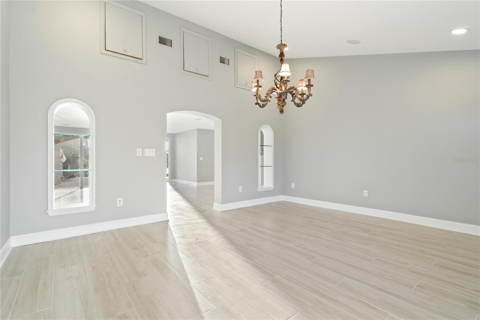 Single Family Residence at 482 HERMOSITA DR, ST PETE BEACH, photo 41 of 92