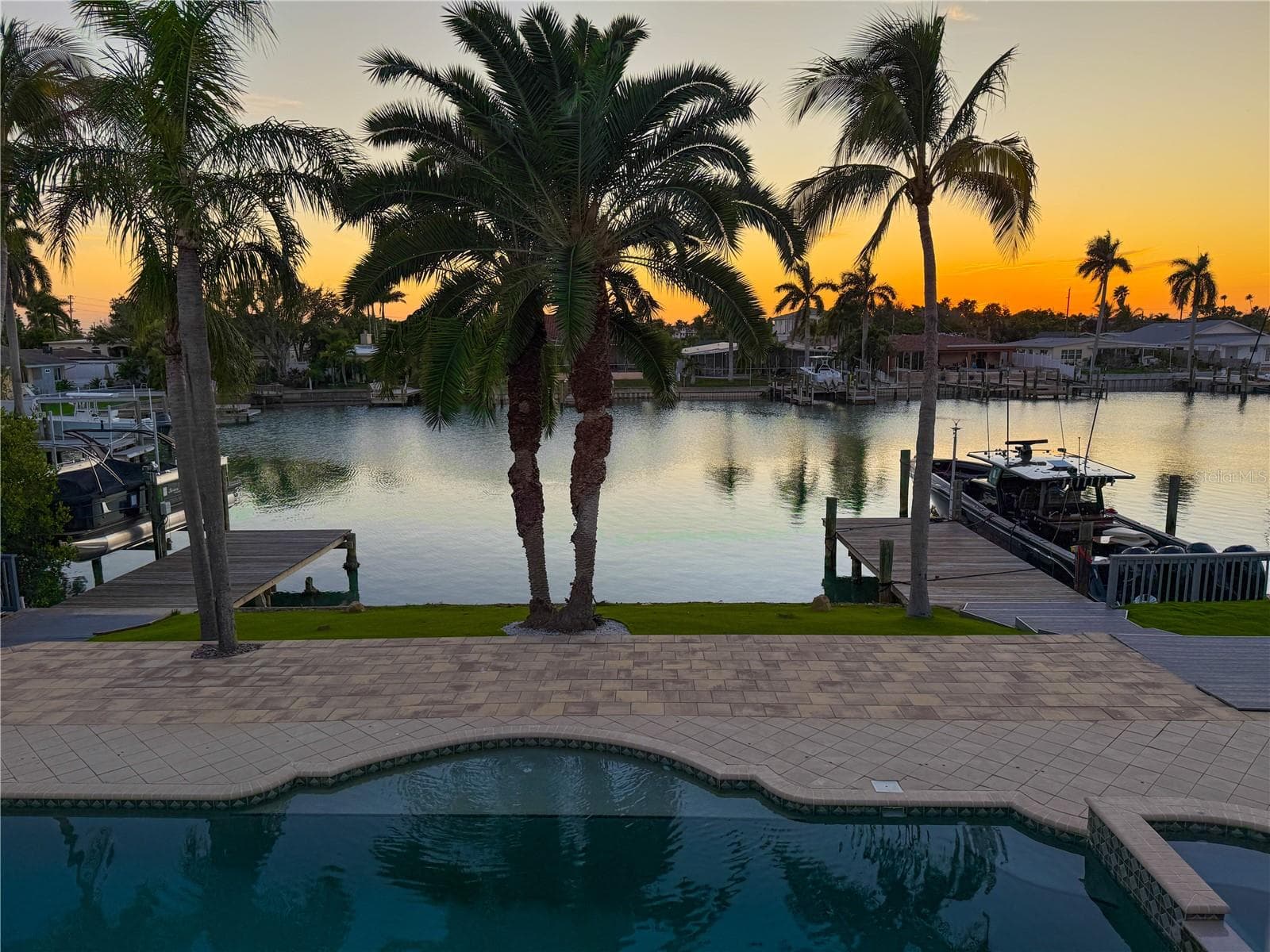 Single Family Residence at 482 HERMOSITA DR, ST PETE BEACH, photo 71 of 92
