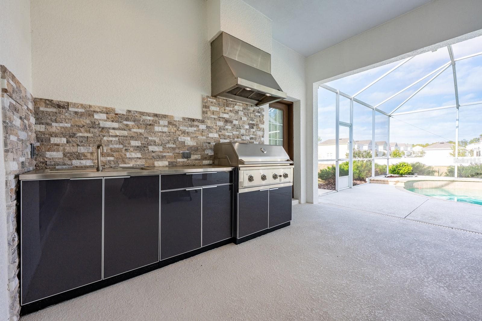 Summer cookouts have never been easier. - 5092 NE 81ST BLVD, WILDWOOD
