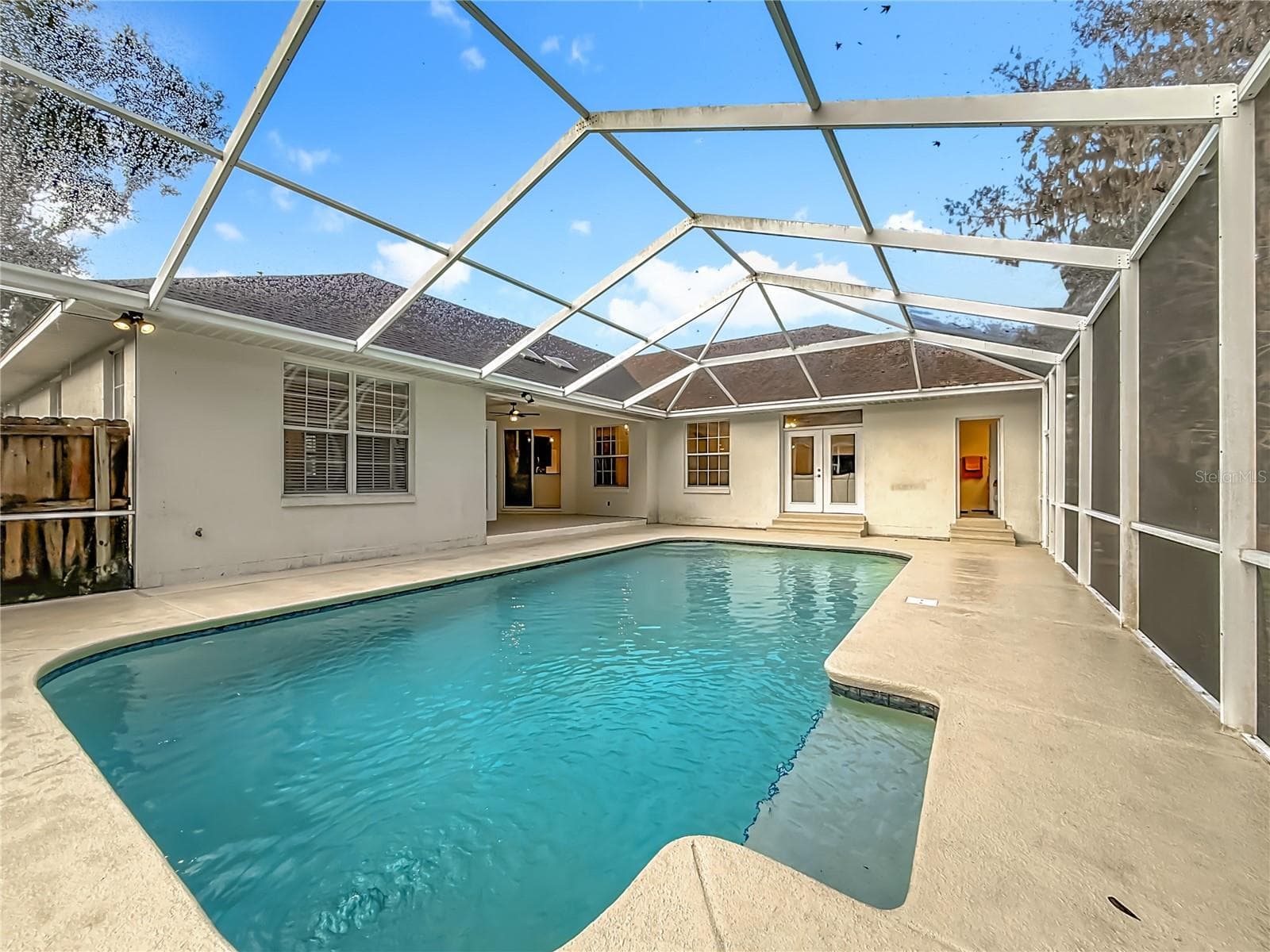 Single Family Residence at 2614 SE 25TH CT, OCALA, photo 2 of 65