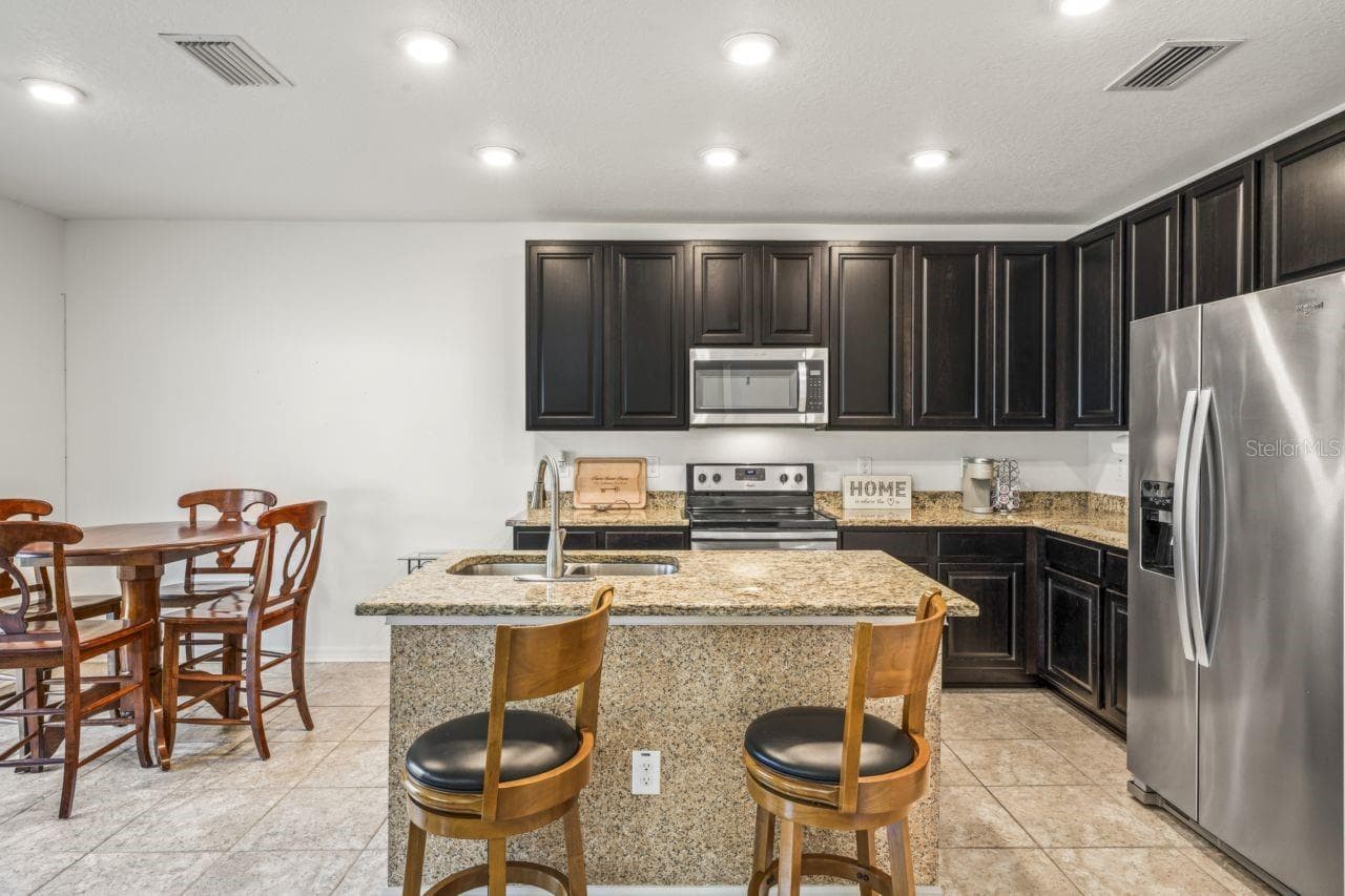 Single Family Residence at 571 OLD WINDSOR WAY, SPRING HILL, photo 17 of 74
