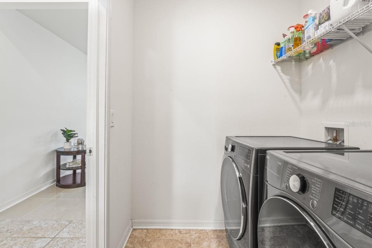 Washer and Dryer have been removed - 571 OLD WINDSOR WAY, SPRING HILL
