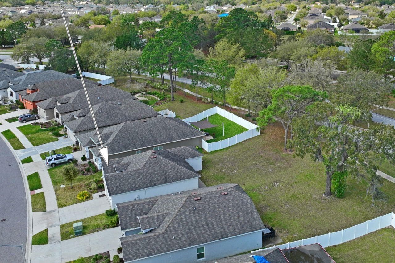 Single Family Residence at 571 OLD WINDSOR WAY, SPRING HILL, photo 41 of 74