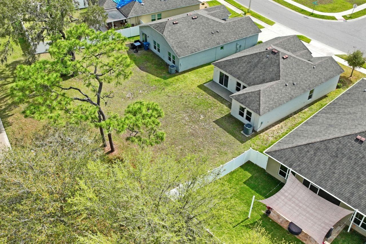 Single Family Residence at 571 OLD WINDSOR WAY, SPRING HILL, photo 42 of 74