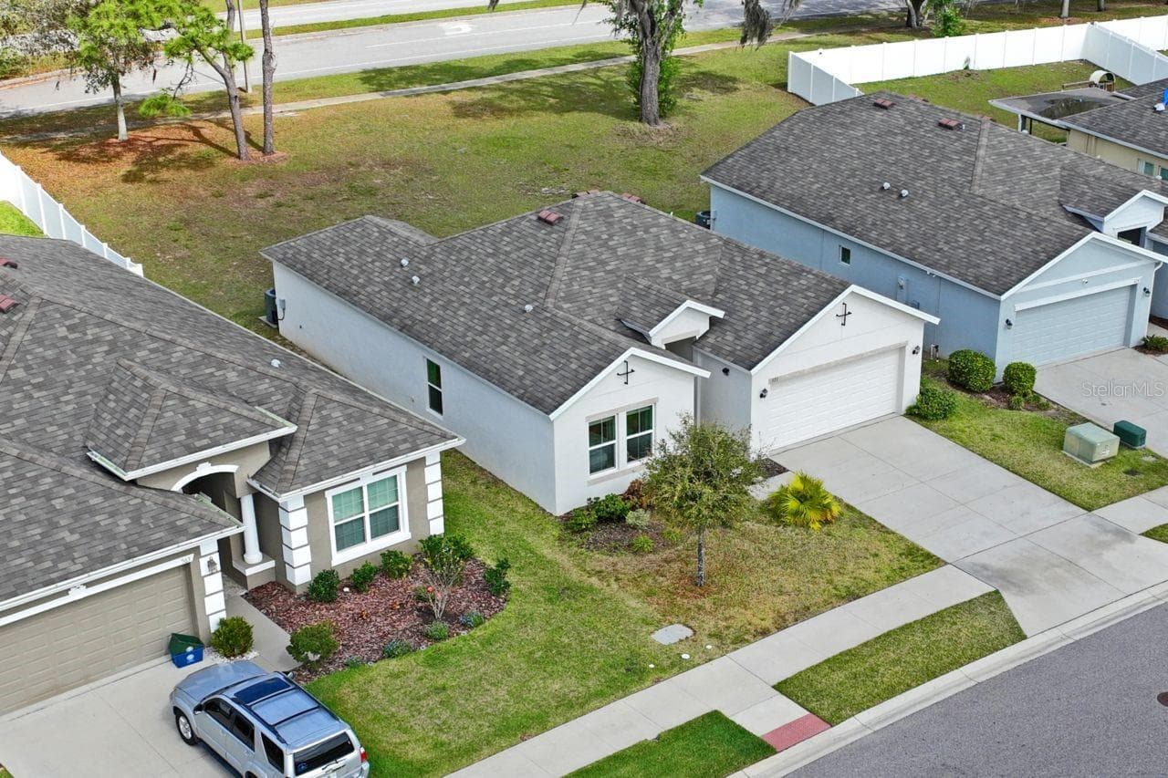 Single Family Residence at 571 OLD WINDSOR WAY, SPRING HILL, photo 45 of 74