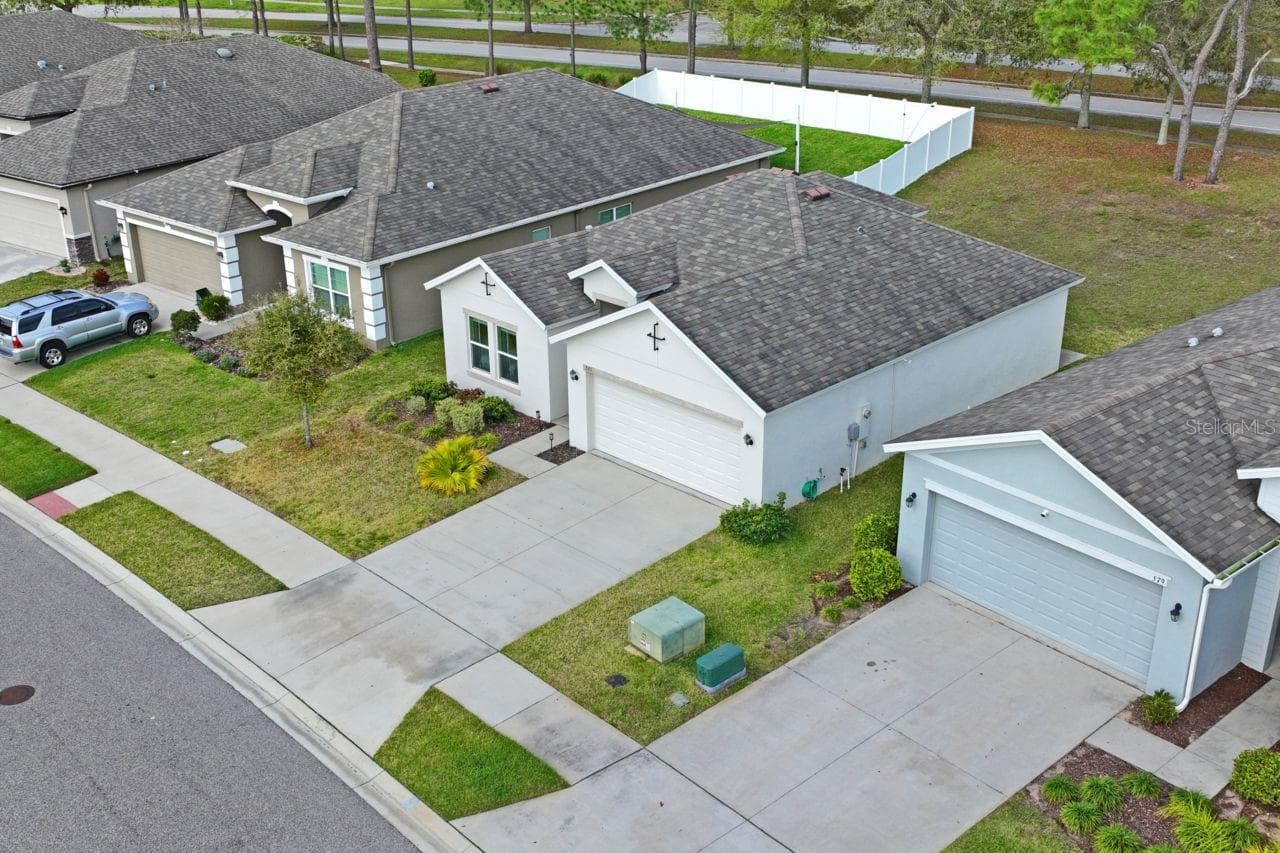 Single Family Residence at 571 OLD WINDSOR WAY, SPRING HILL, photo 47 of 74