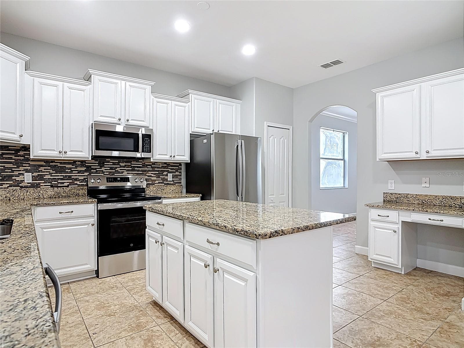 Single Family Residence at 4764 COPPOLA DR, MOUNT DORA, photo 33 of 93