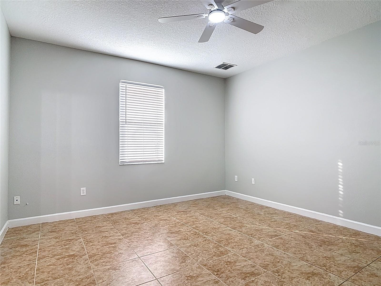 Single Family Residence at 4764 COPPOLA DR, MOUNT DORA, photo 44 of 93