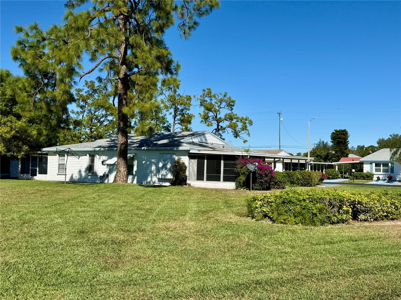 Villa at 7 DESERT CANDLE CIR, LEHIGH ACRES, photo 3 of 18