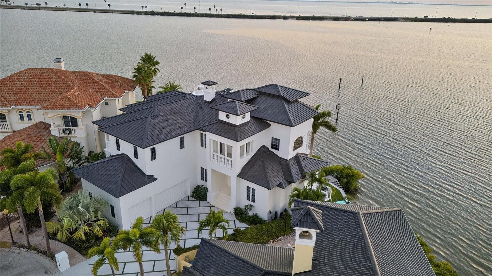 Single Family Residence at 4102 CAUSEWAY VISTA DR, TAMPA, photo 24 of 100