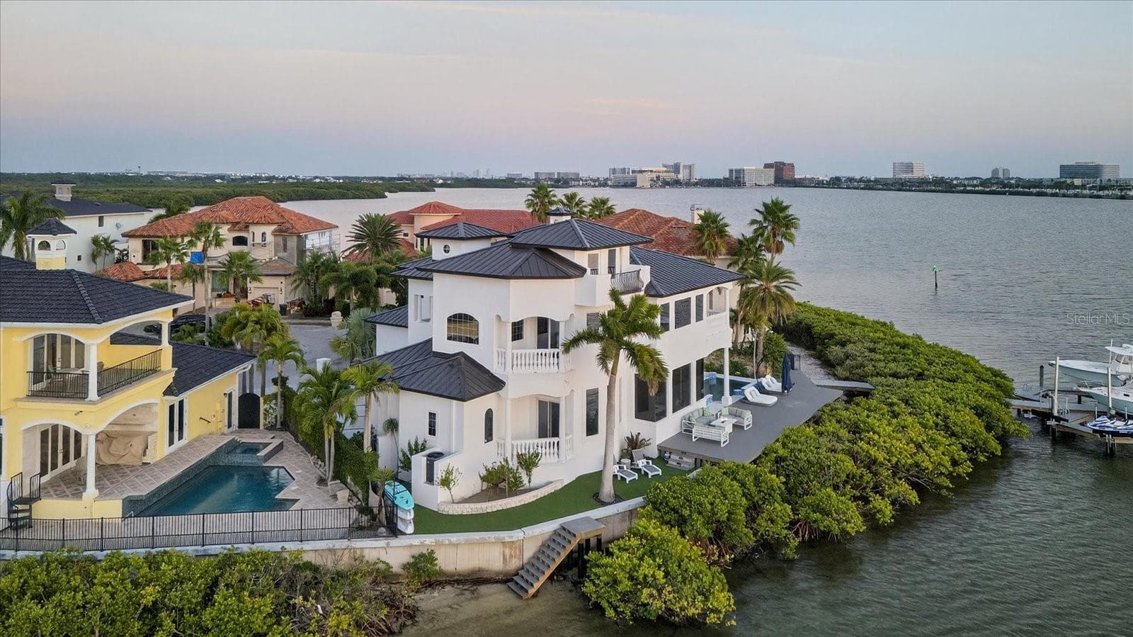 Single Family Residence at 4102 CAUSEWAY VISTA DR, TAMPA, photo 25 of 100