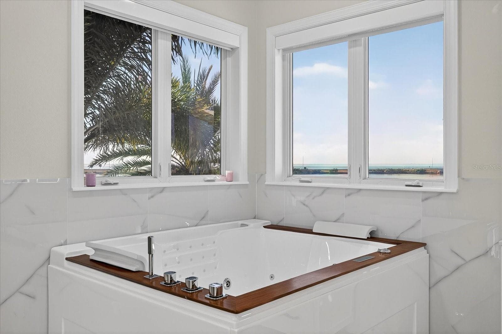 Single Family Residence at 4102 CAUSEWAY VISTA DR, TAMPA, photo 58 of 100