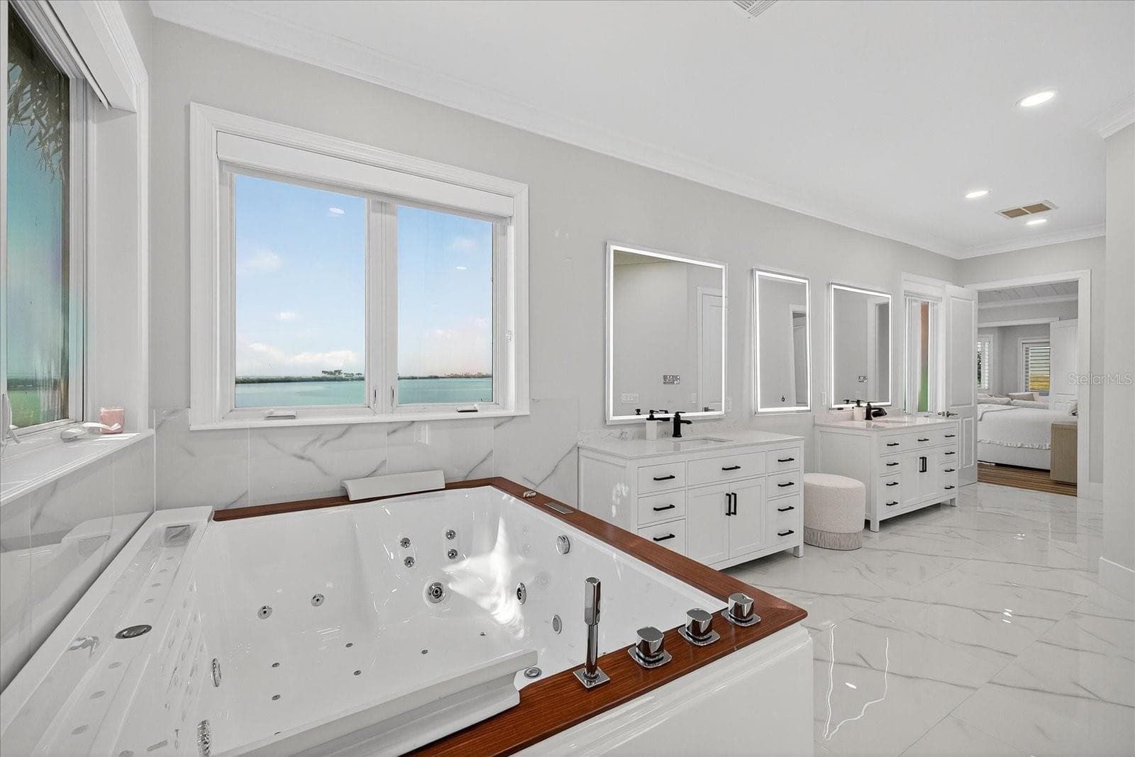 Single Family Residence at 4102 CAUSEWAY VISTA DR, TAMPA, photo 61 of 100