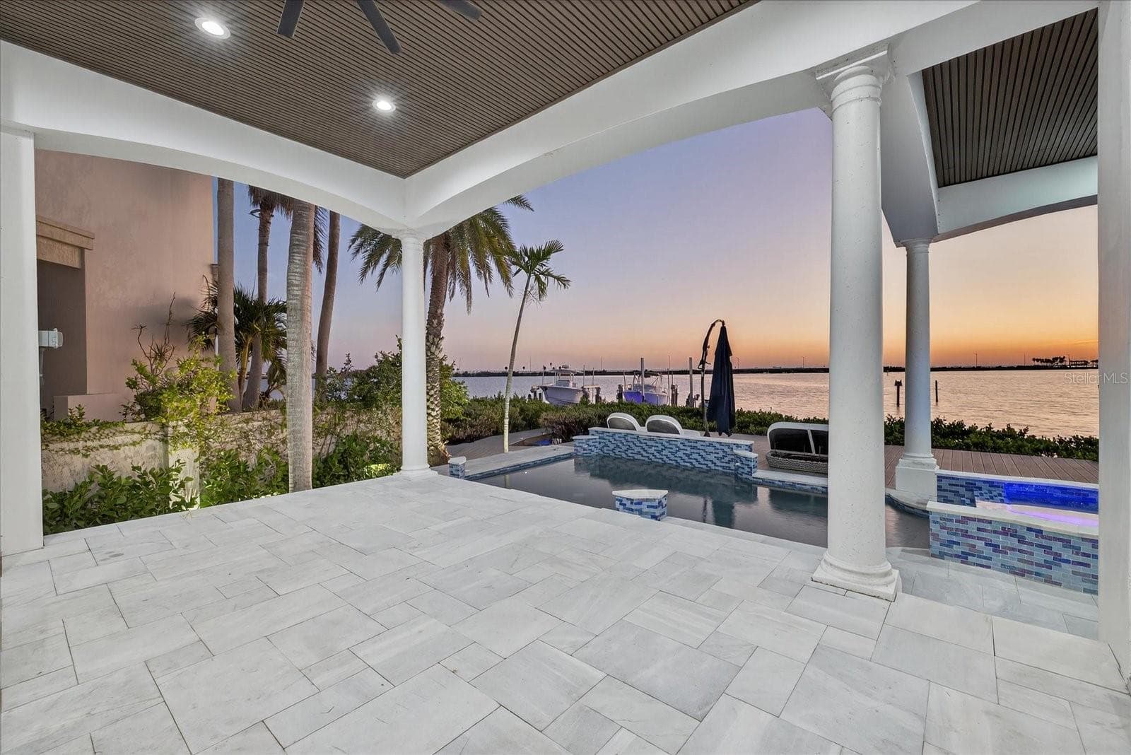 Single Family Residence at 4102 CAUSEWAY VISTA DR, TAMPA, photo 96 of 100