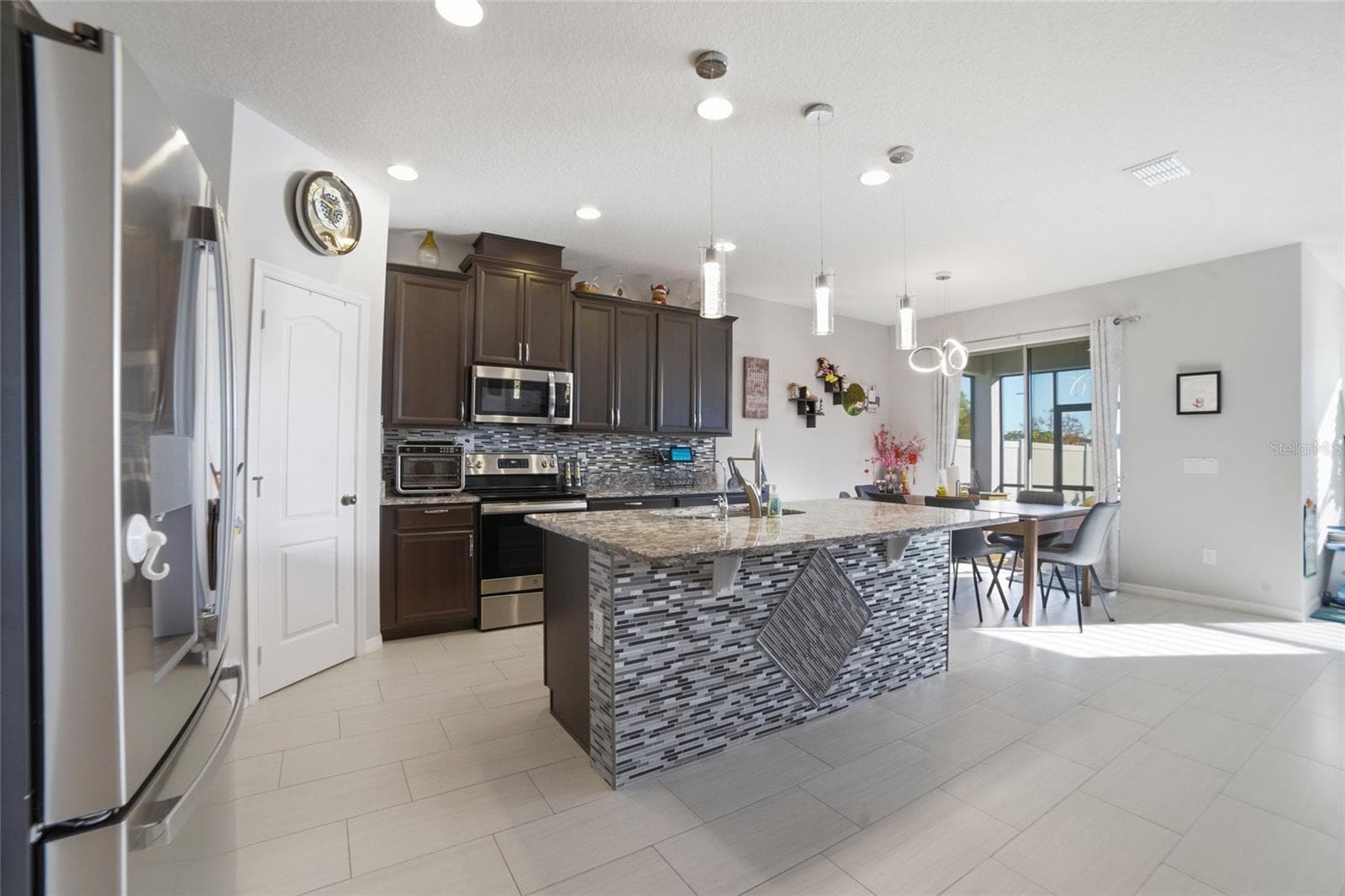Single Family Residence at 1461 CLEAR BROOK PL, ST CLOUD, photo 14 of 31