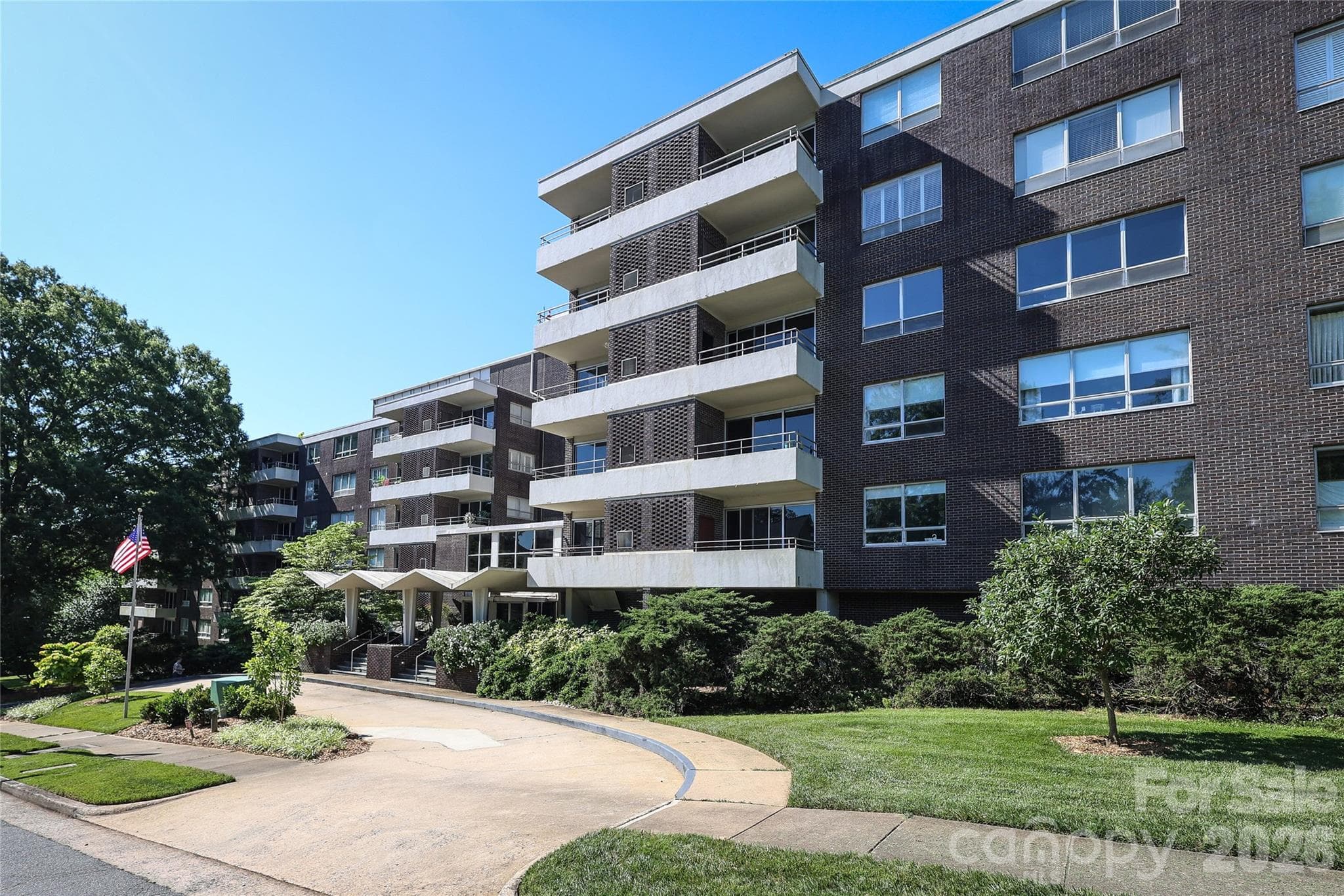 Condominium at 1300 Reece Road, Charlotte, photo 2 of 33