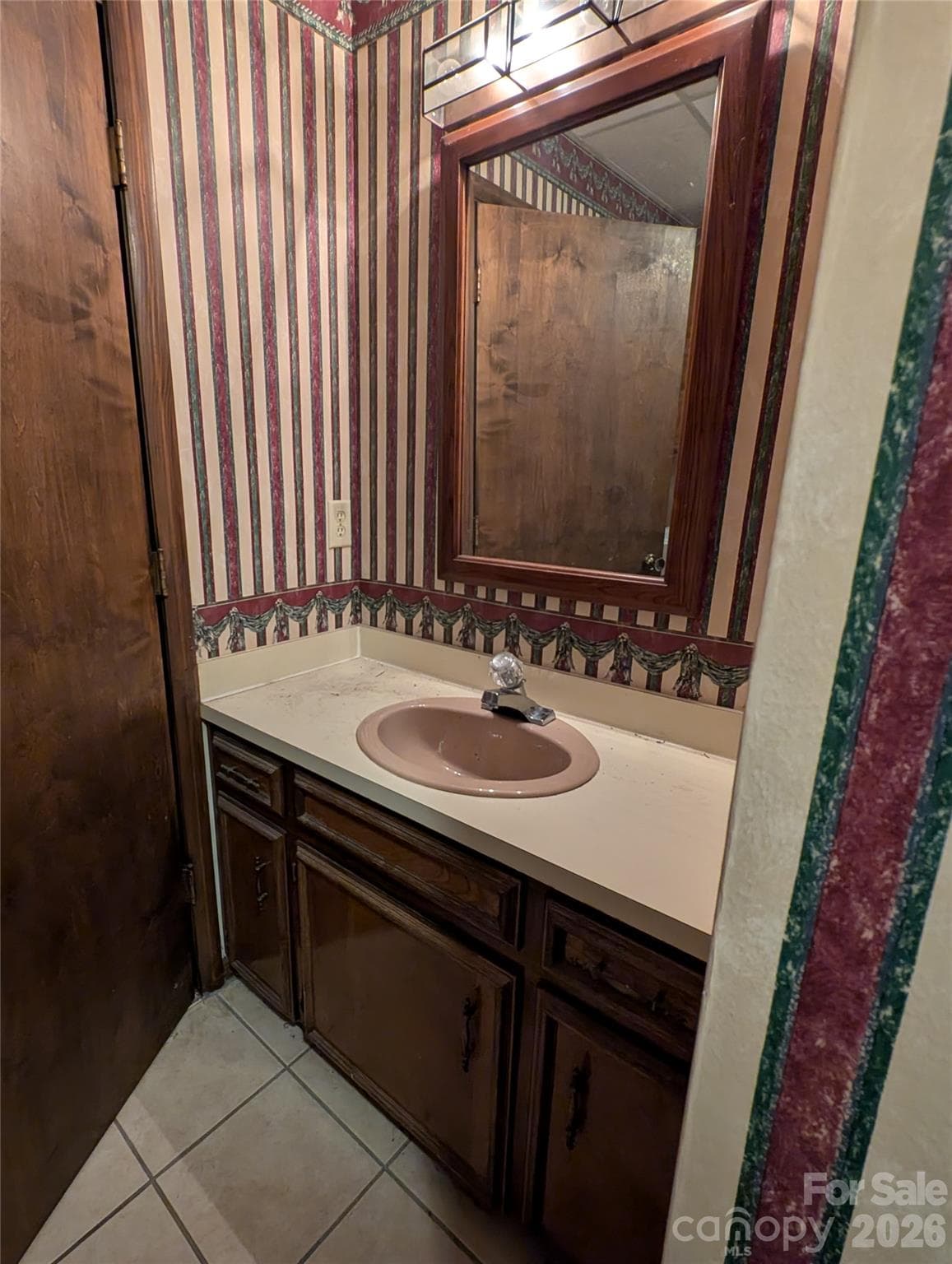 lower bathroom 3 - 3065 Woodstream Drive, Valdese